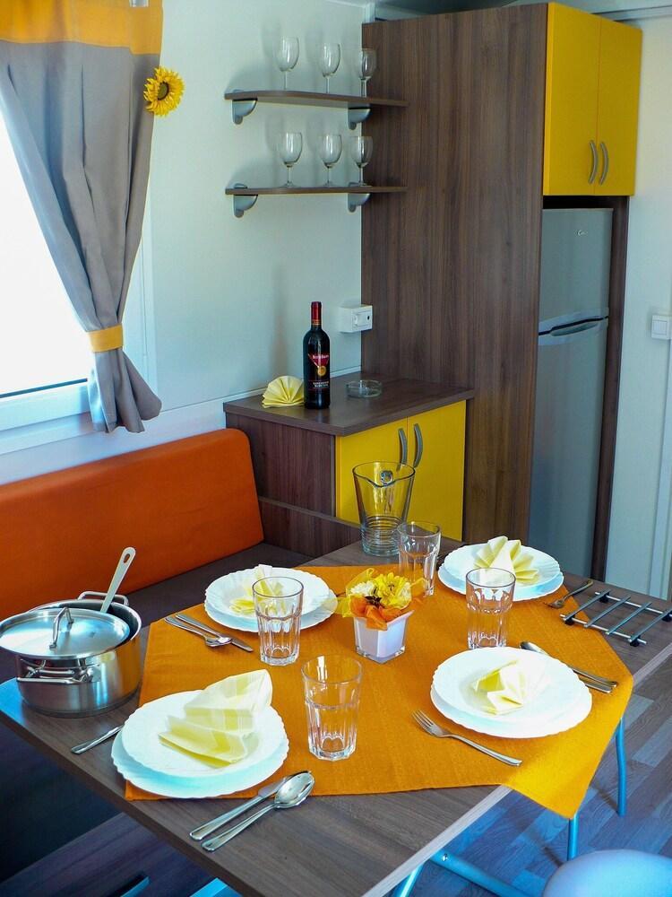 Victoria Mobilehome In Camping Mare E Pineta リド・ディ・スピーナ エクステリア 写真