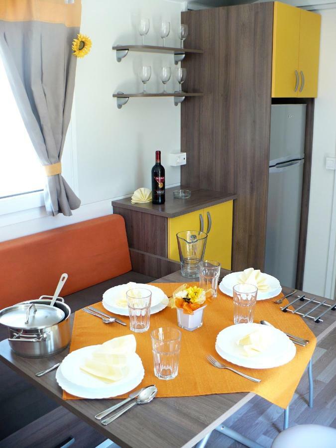 Victoria Mobilehome In Camping Mare E Pineta リド・ディ・スピーナ エクステリア 写真